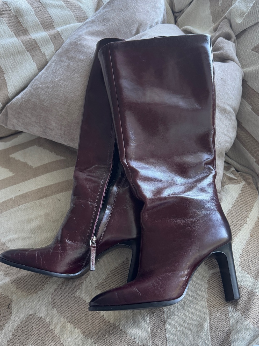 ZARA Leather Knee-High Heeled Boots in Burgundy - Picture 2 of 6
